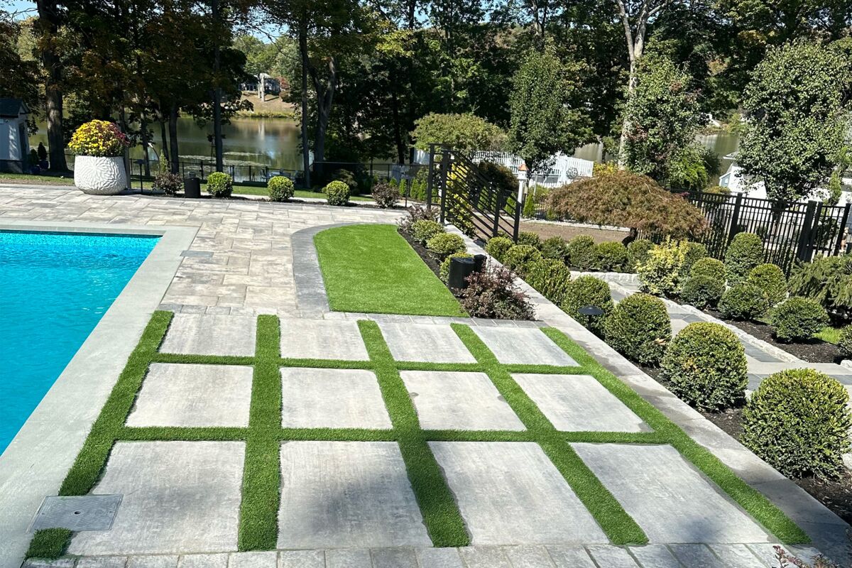 Poolside 1.jpg Thumbnail